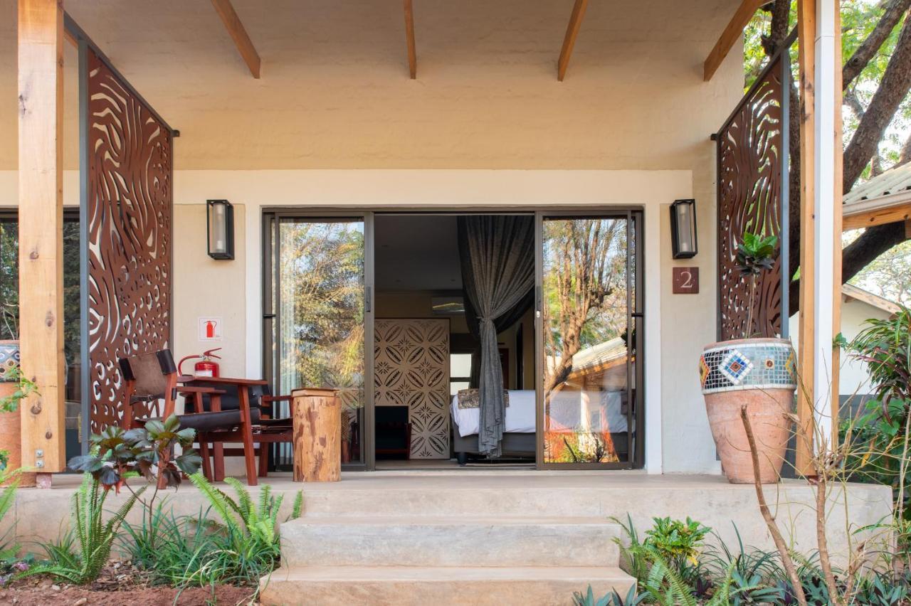 Hotel Shongwe Oasis Victoriafälle Exterior foto