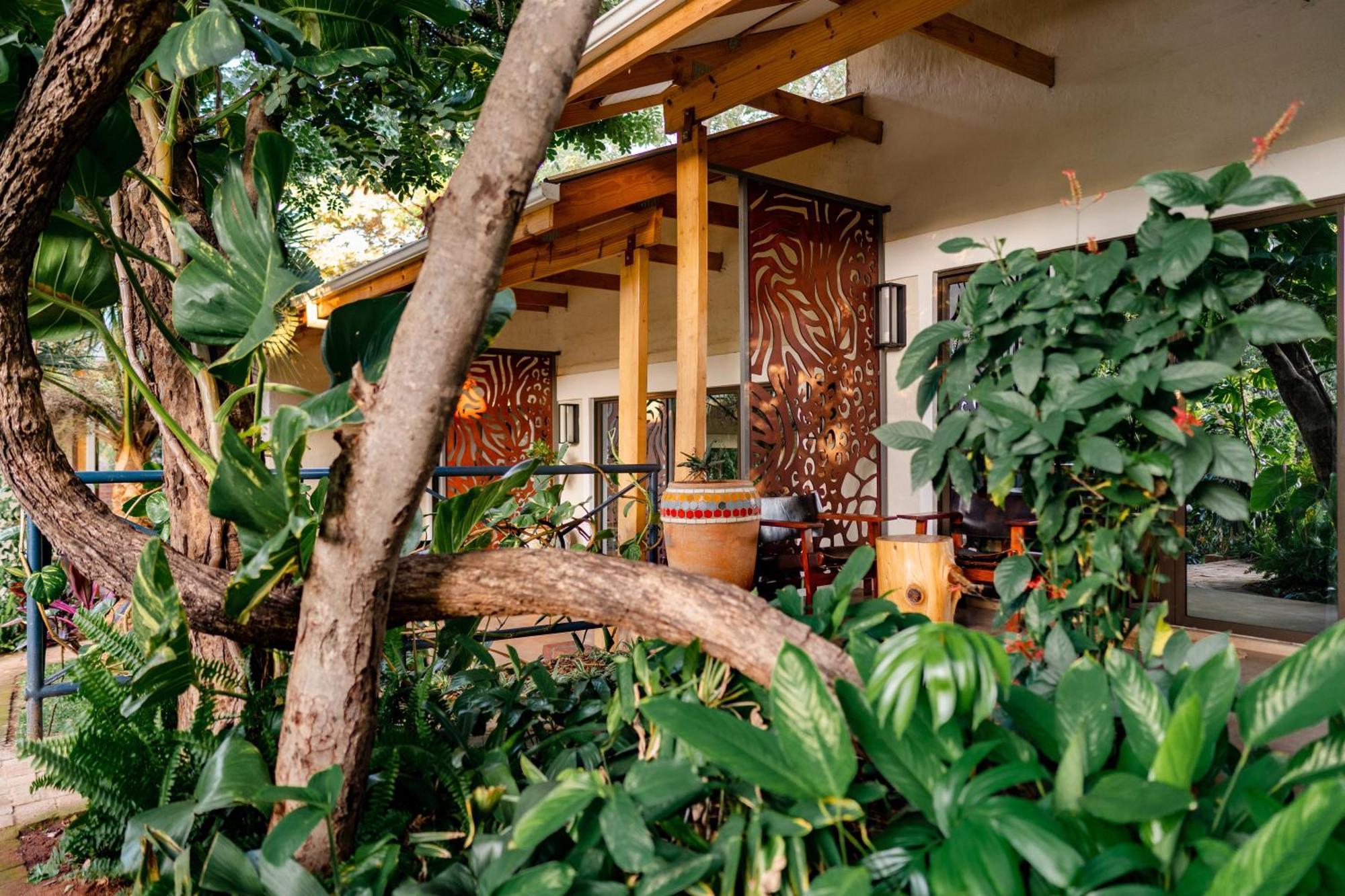 Hotel Shongwe Oasis Victoriafälle Exterior foto